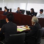 季刊刑事弁護100号記念模擬裁判員裁判を開催 <span>約150人の弁護士らが傍聴</span>